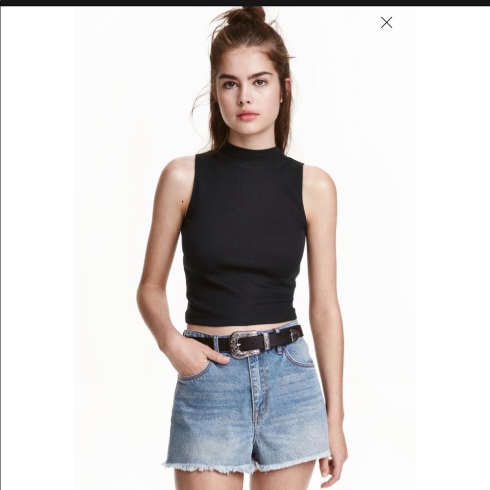 Short Turtleneck crop top